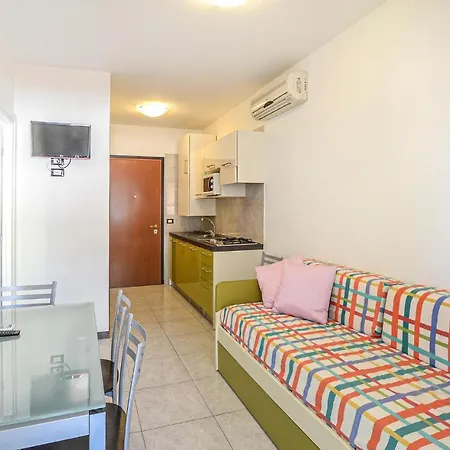 Lovely In With Kitchen