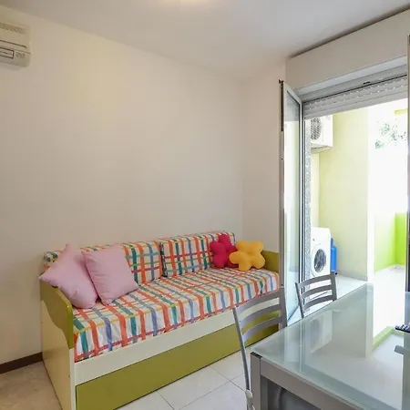 Apartament Lovely In With Kitchen Bibione